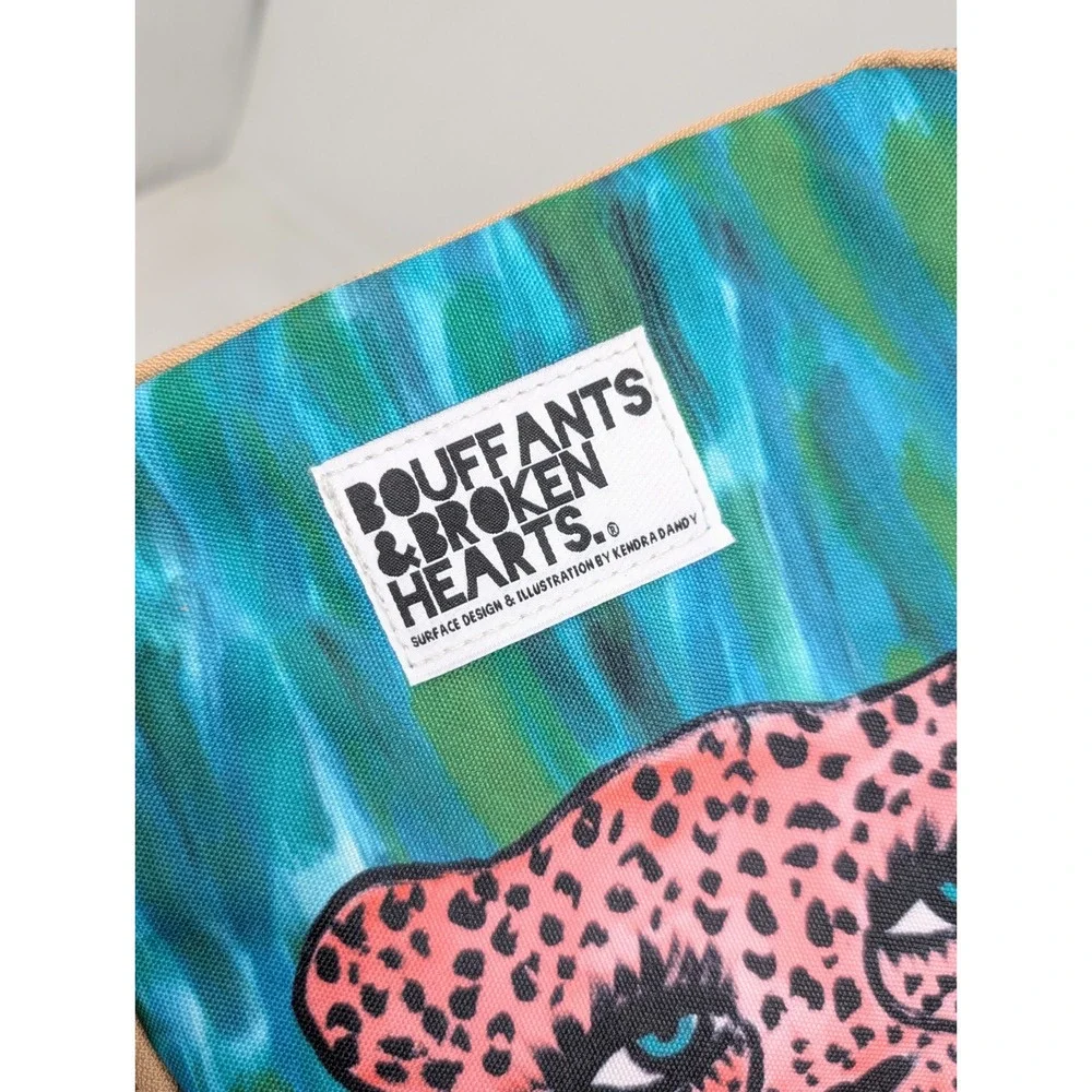Fit & Fresh Kendra Dandy Bouffants &‎ Broken Hearts Lunch Tote Box Green Leopard